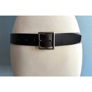 WALLACE & BARNES New York Distressed Black Leather Belt Womens sz 34